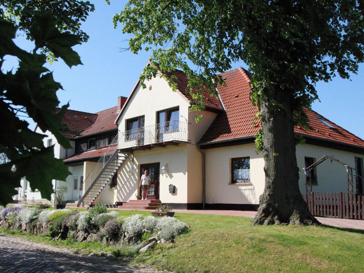 Boutique Apartment In Kroepelin With Terrace Klein Nienhagen Zewnętrze zdjęcie